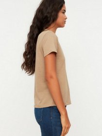 Футболки и поло Trendyol модель TWOSS20TS0133/Tas Фото