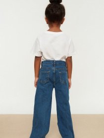 Широкі джинси Trendyol модель TKDSS22JE0215/Lacivert Фото