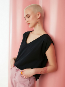 Футболка Trendyol модель TWOSS22TS0519/Siyah Фото