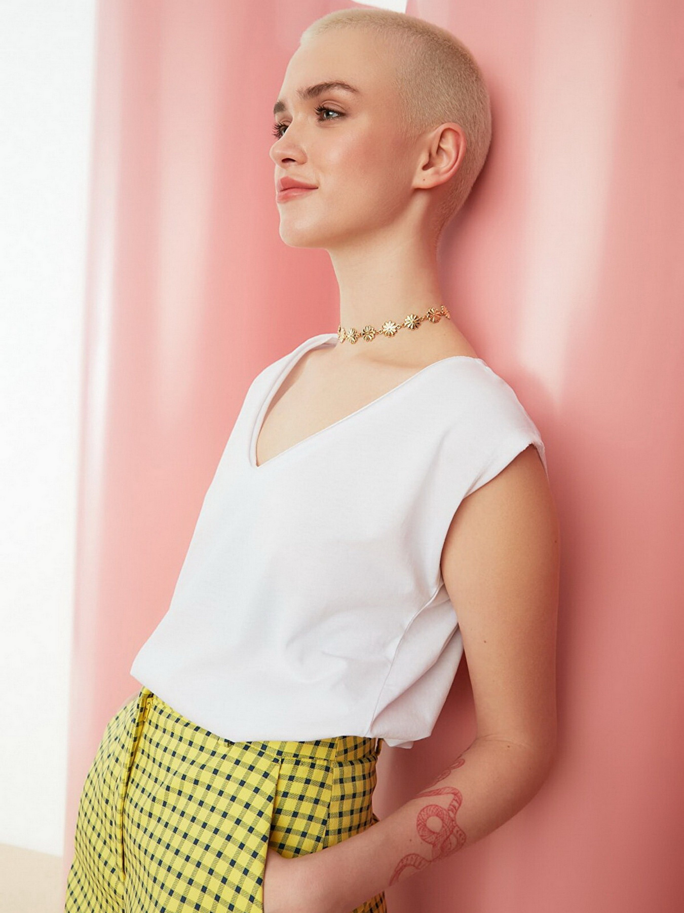 Футболка Trendyol модель TWOSS22TS0519/Beyaz Фото