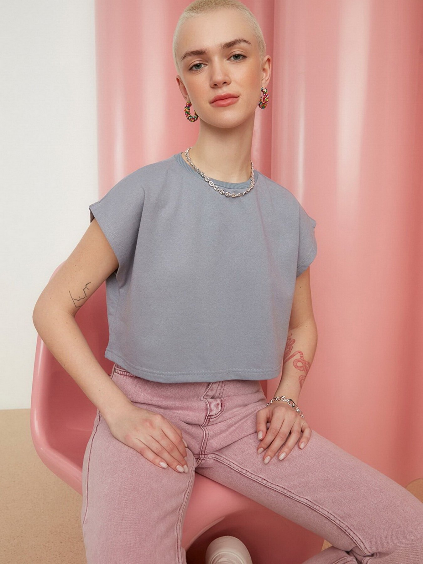 Футболка Trendyol модель TWOSS22TS0694/Gri Фото