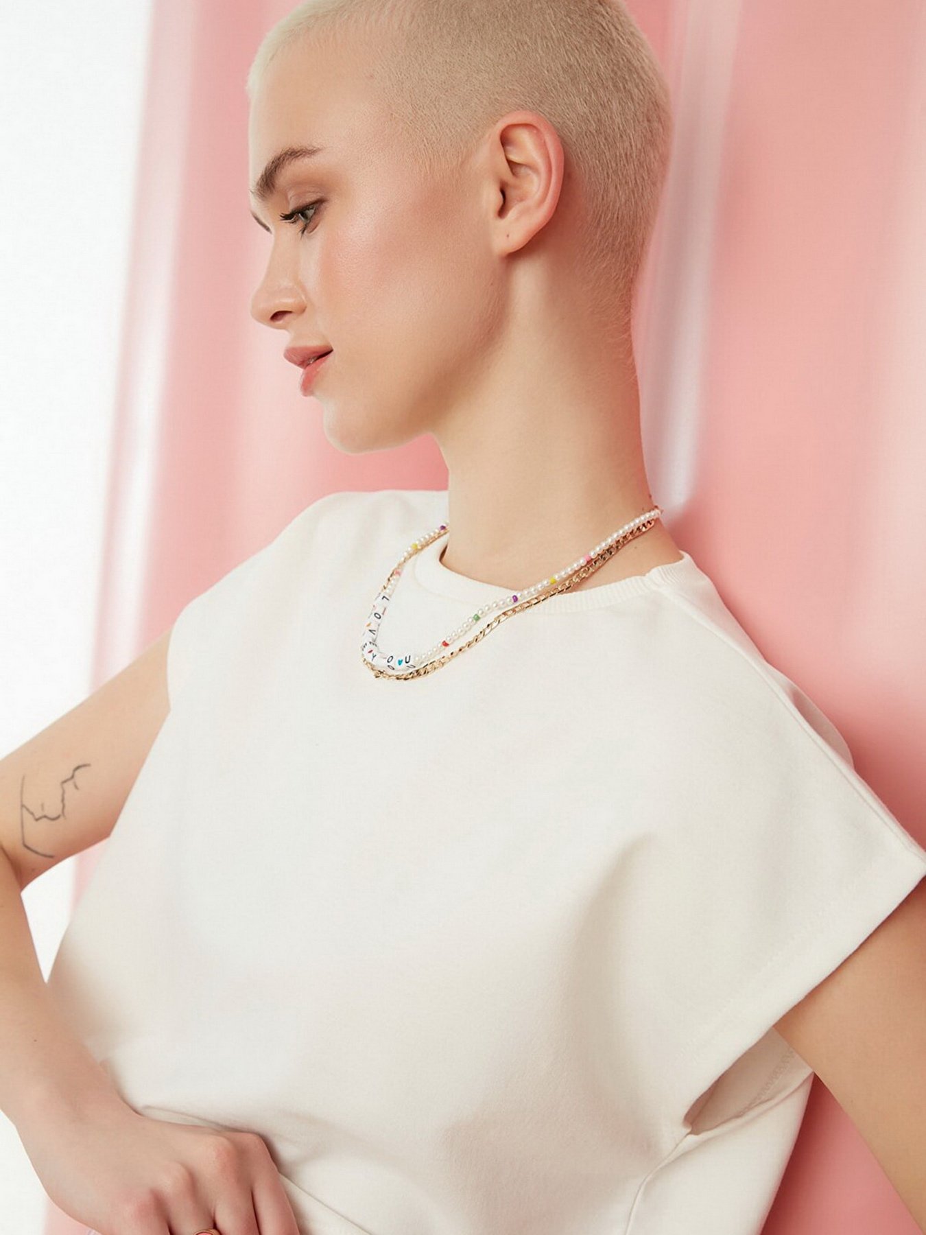 Футболка Trendyol модель TWOSS22TS0694/Beyaz Фото