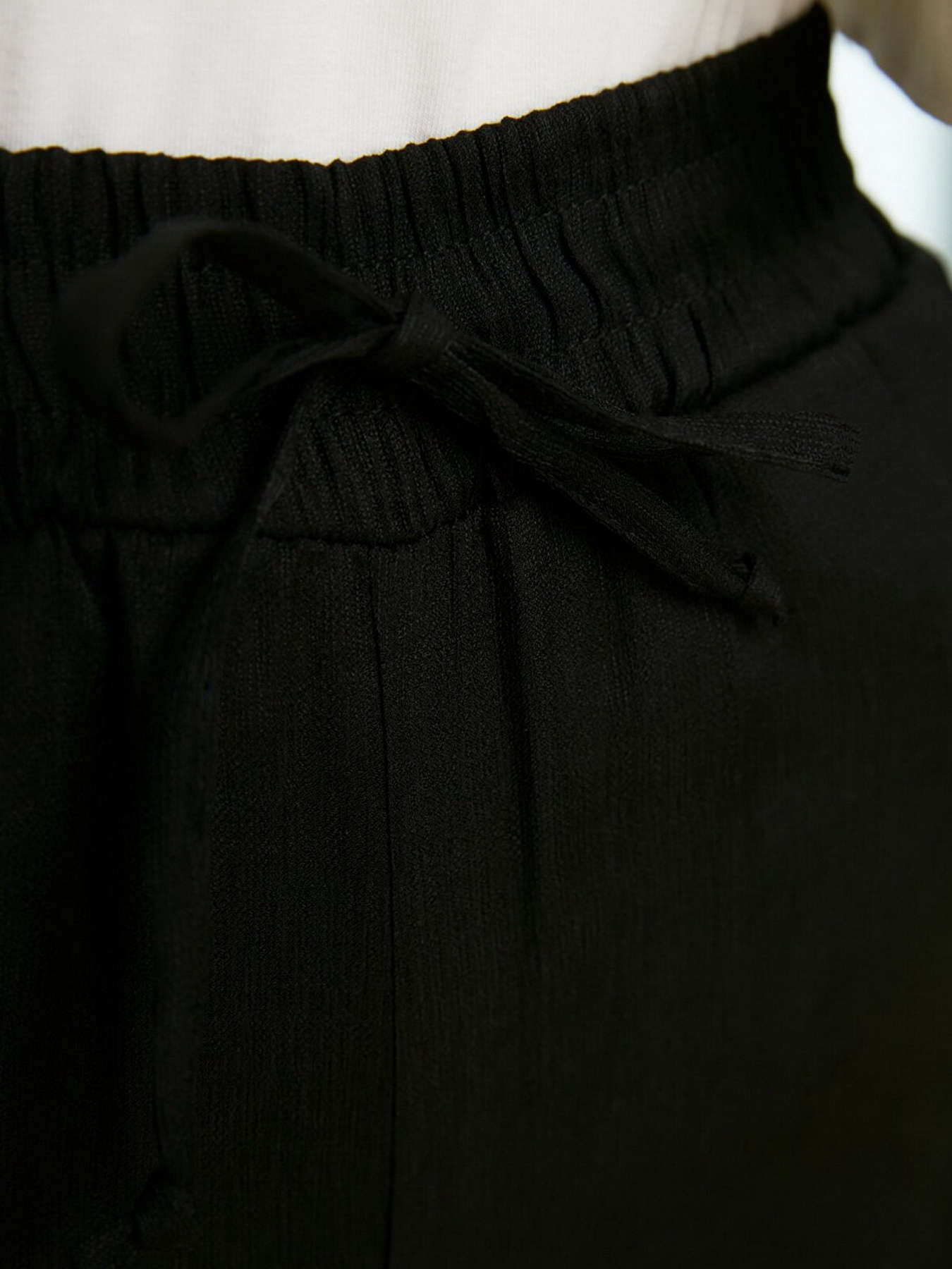 Брюки палаццо Trendyol модель TCTSS22PL0051/Siyah Фото