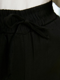 Брюки палаццо Trendyol модель TCTSS22PL0051/Siyah Фото