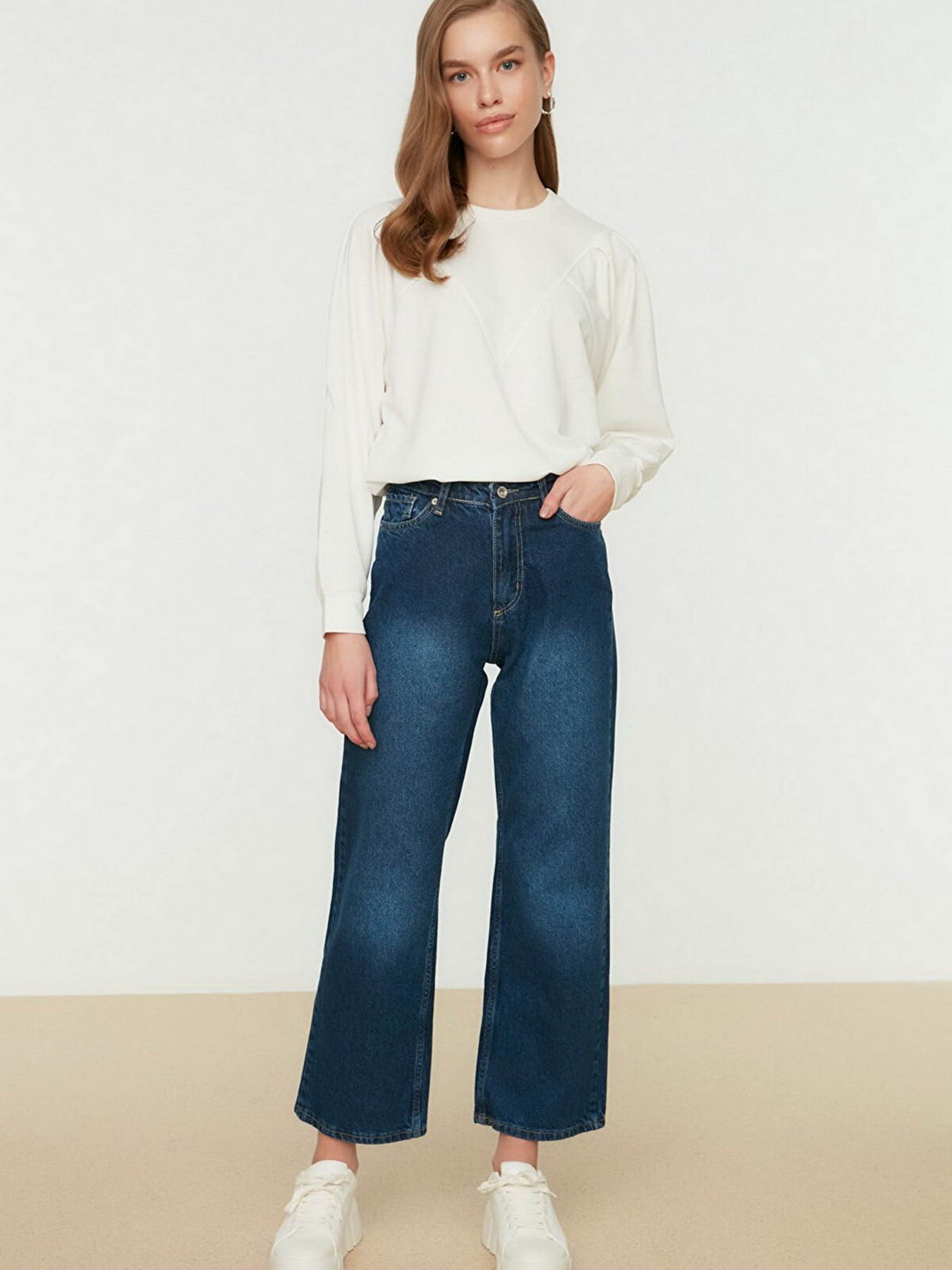 Широкие джинсы Trendyol Wide Leg модель TCTSS22JE0045/Indigo Фото