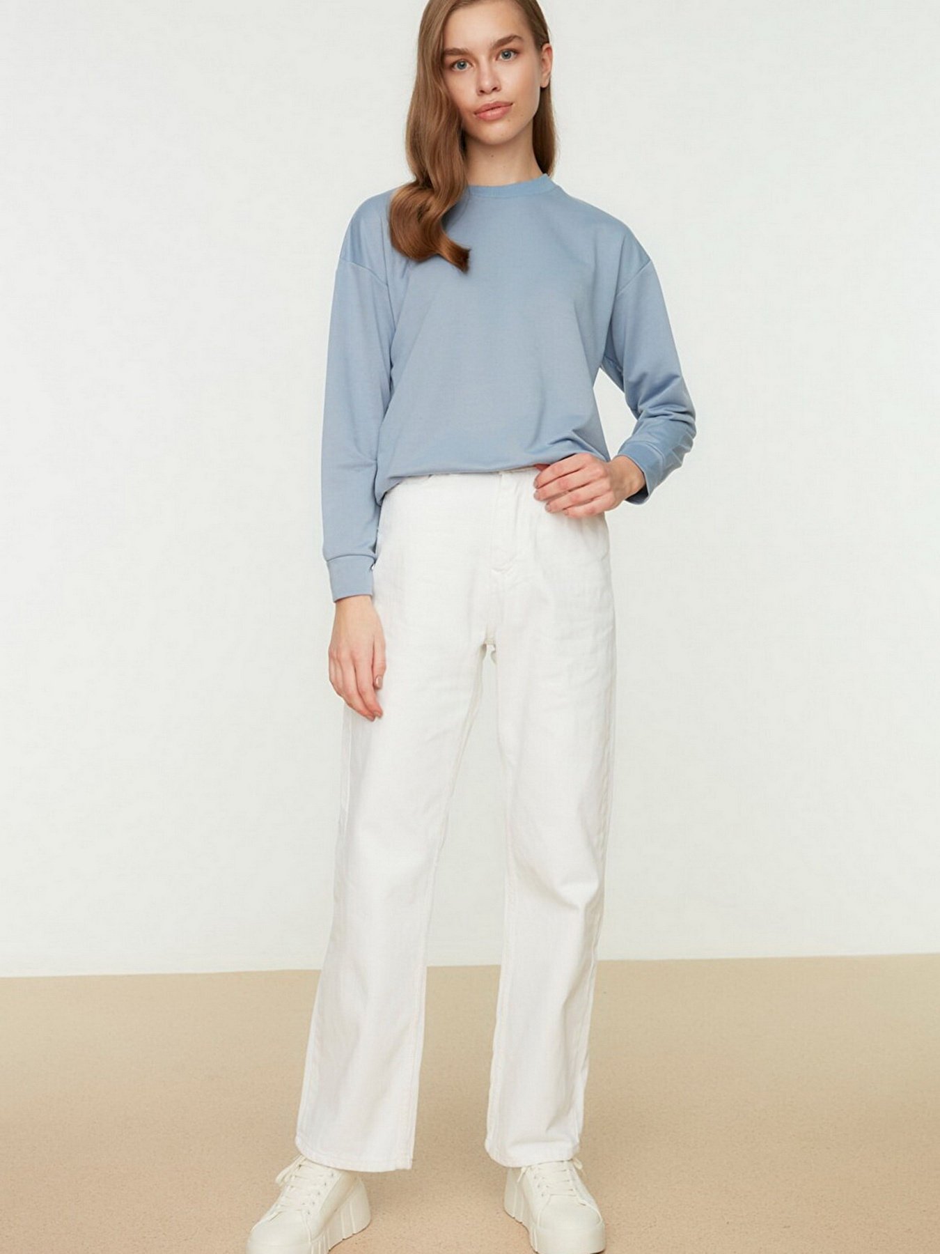 Прямі джинси Trendyol Wide Leg модель TCTSS22JE0045/Beyaz Фото