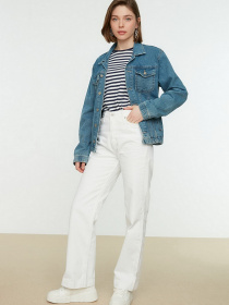 Прямі джинси Trendyol Frayed Straight модель TCTSS22JE0044/Beyaz Фото