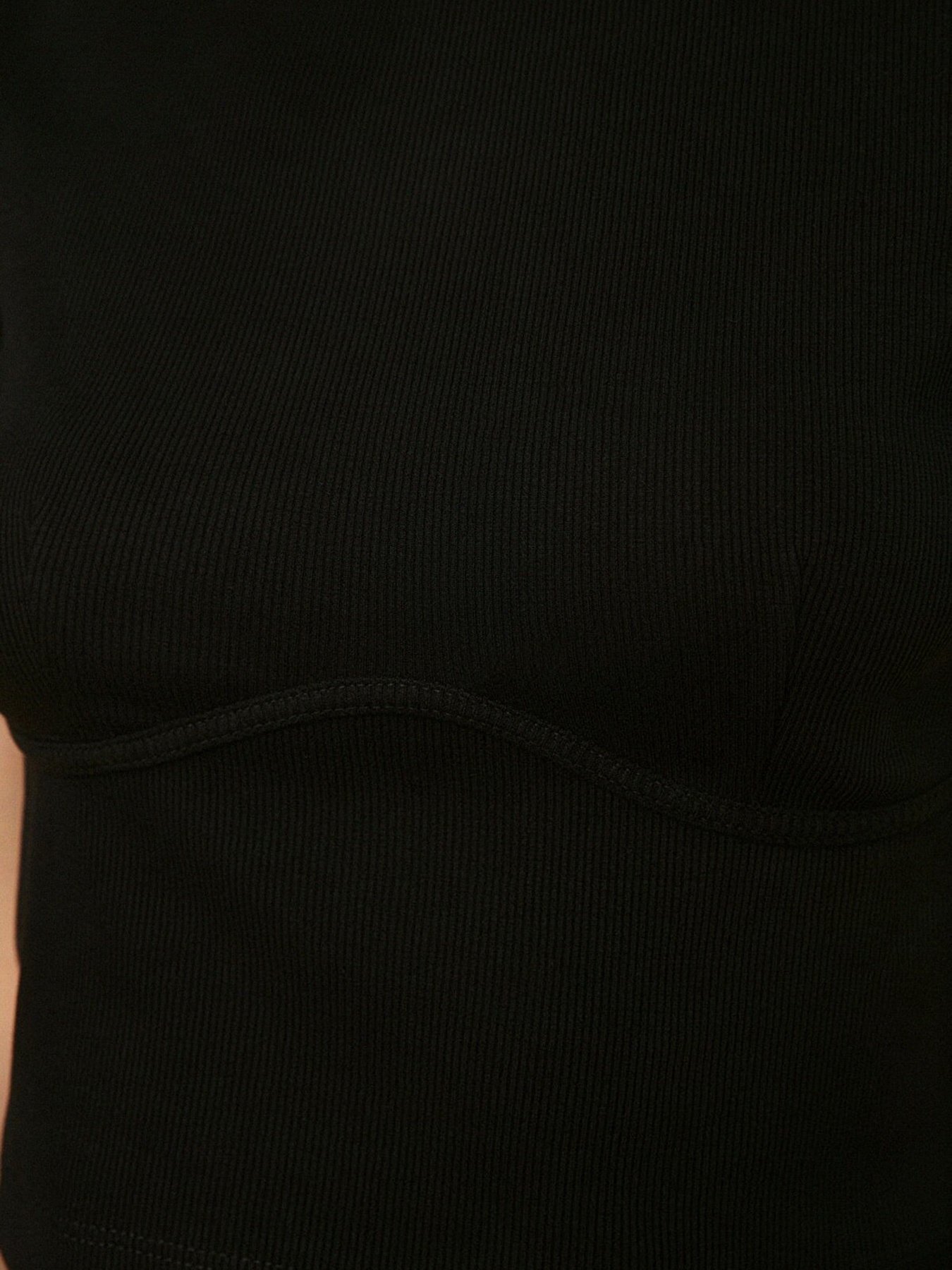 Топ Trendyol модель TWOAW21BZ0638/Siyah Топ Trendyol модель TWOAW21BZ0638/Siyah Фото