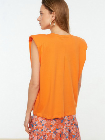 Футболка Trendyol модель TWOSS20TS0866/Turuncu Футболка Trendyol модель TWOSS20TS0866/Turuncu Фото