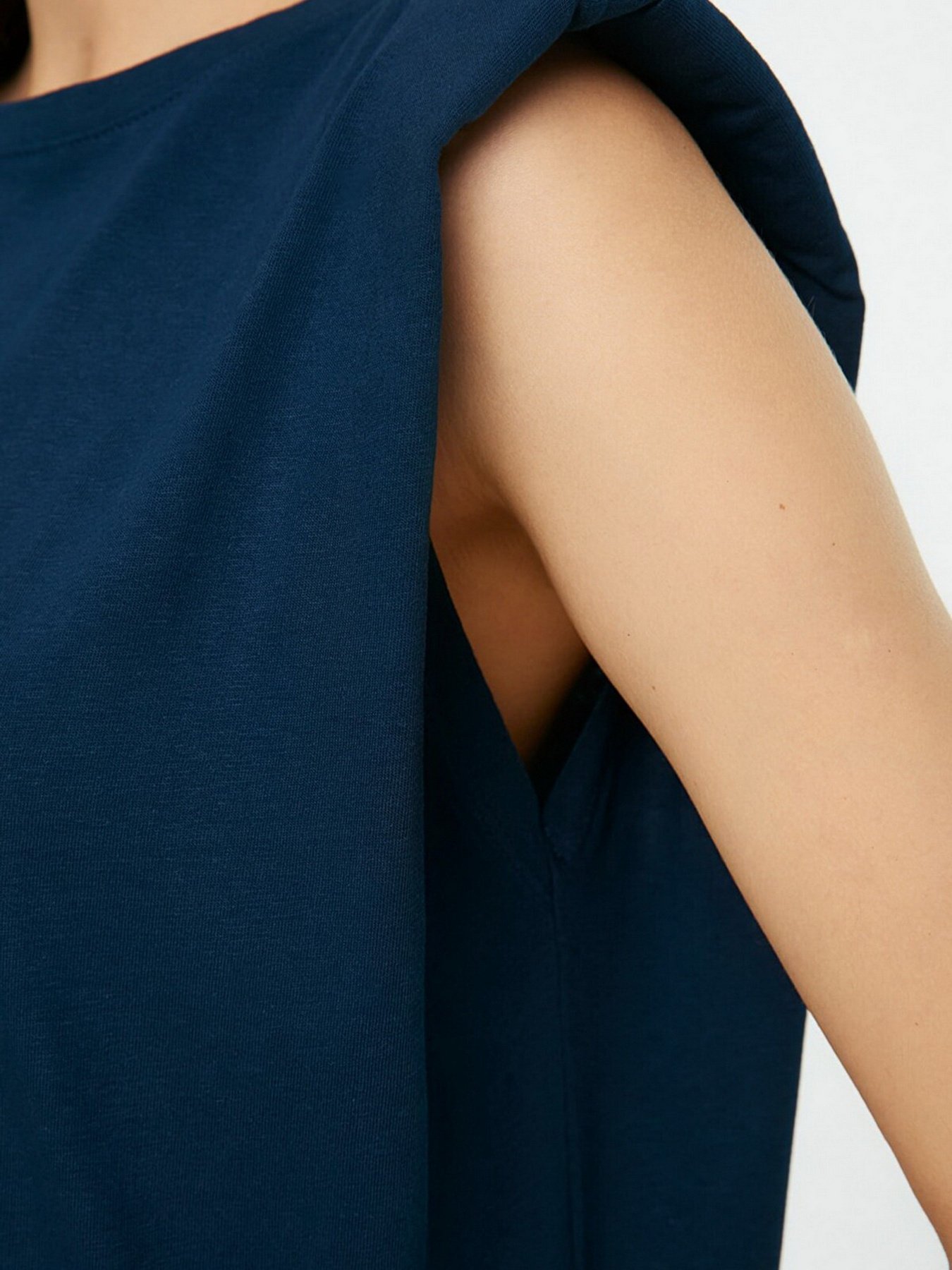 Футболка Trendyol модель TWOSS20TS0866/Lacivert Фото