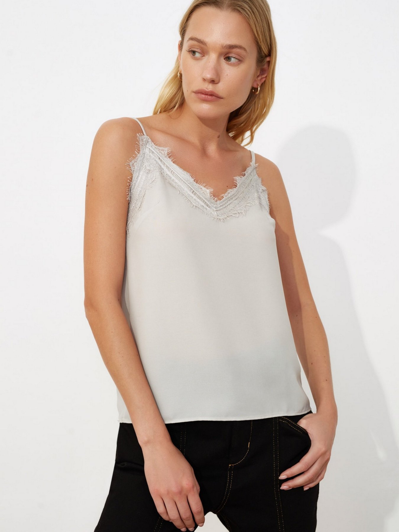 Майки Trendyol модель TWOSS19BB0208/Gri Фото