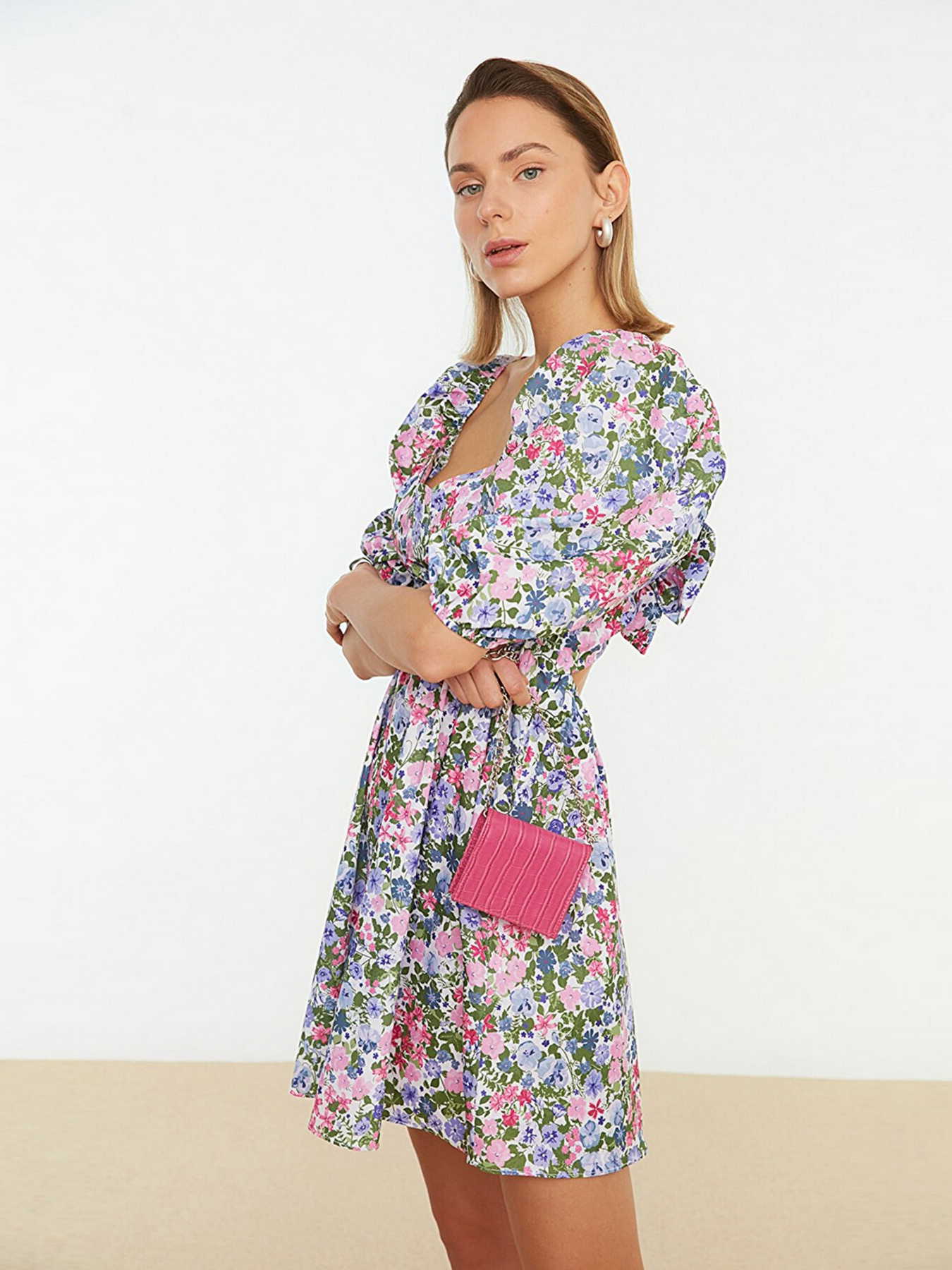 Сукня міні Trendyol модель TWOSS22EL1107/Cok Renkli Фото