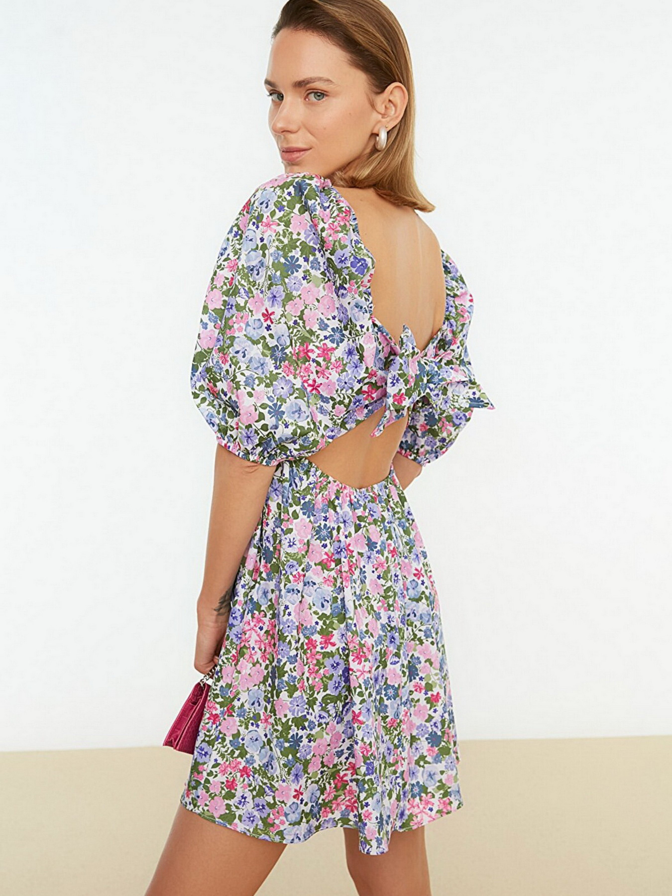 Сукня міні Trendyol модель TWOSS22EL1107/Cok Renkli Фото