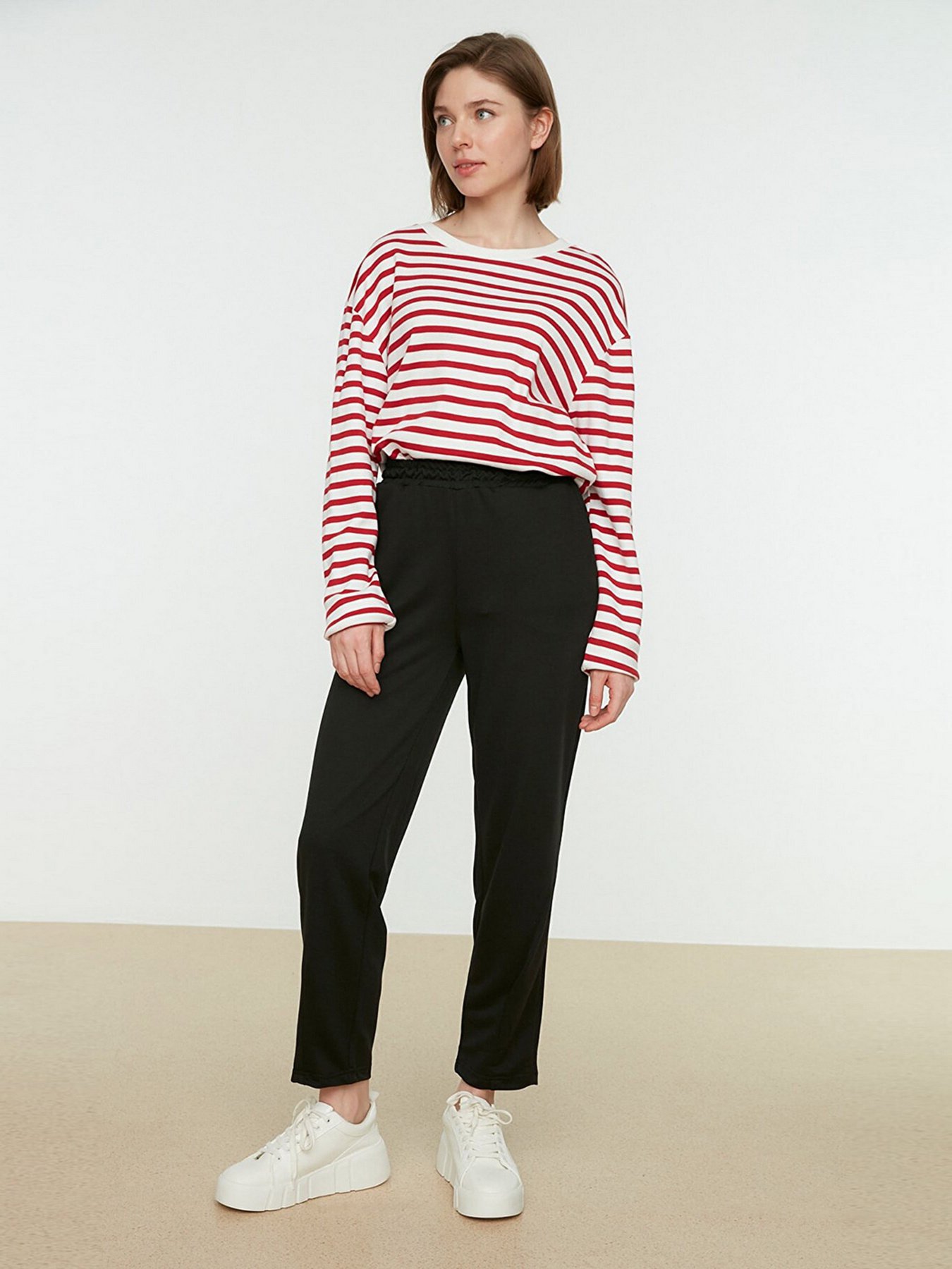 Штани спортивні Trendyol модель TCTSS22EI0007/Siyah Фото