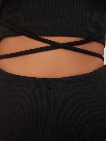 Футболки и поло Trendyol модель THMSS22BZ1089/Siyah Фото