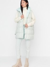 Утеплений жилет Trendyol модель TWOSS21YE0002/Mint Фото