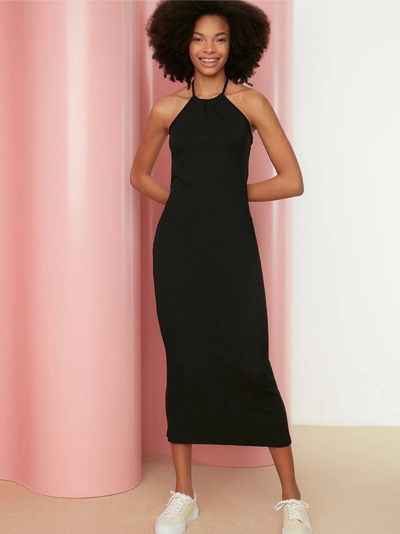 Сукня міді Trendyol модель TWOSS22EL1220/Siyah Фото