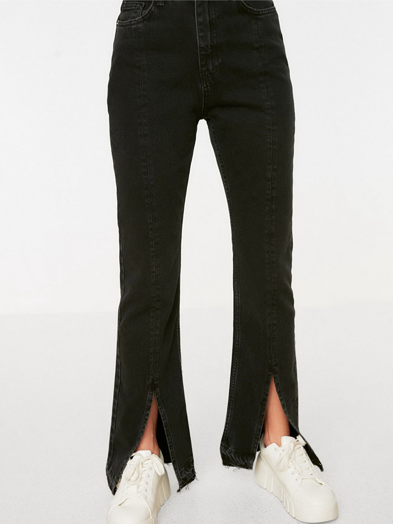 Джинсы Trendyol модель TWOSS22JE0141/Siyah Фото