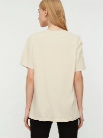 Футболки і поло Trendyol модель TWOSS22TS0632/Bej Фото