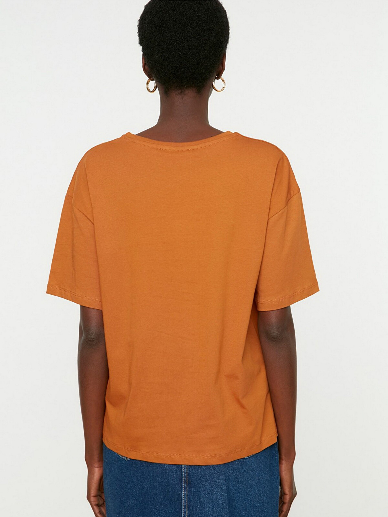 Футболки и поло Trendyol модель TWOSS22TS0957/Kahverengi Фото