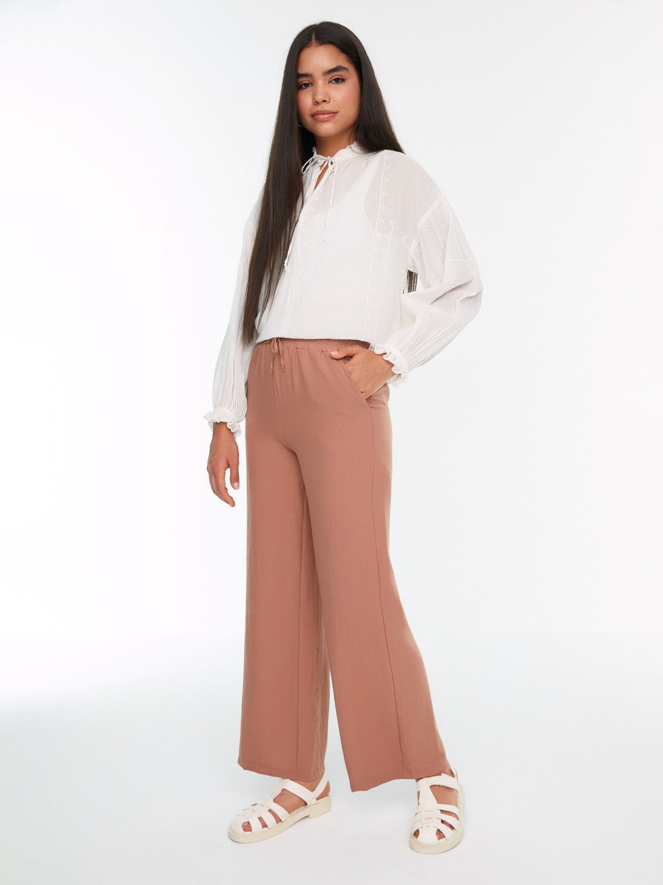 Штани палаццо Trendyol модель TCTSS22PL0050/Kahverengi Фото