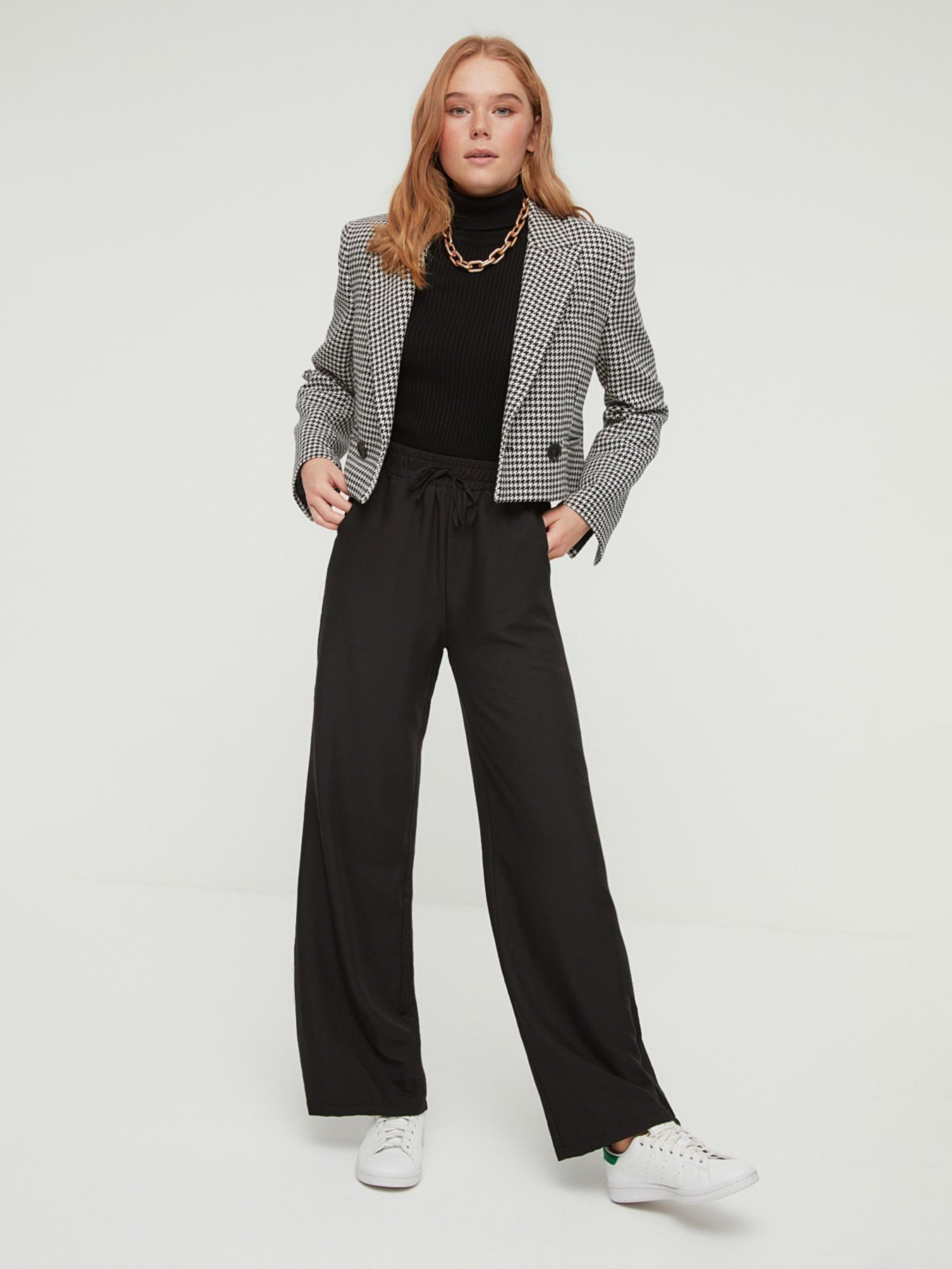 Штани палаццо Trendyol модель TCTSS22PL0050/Siyah Фото