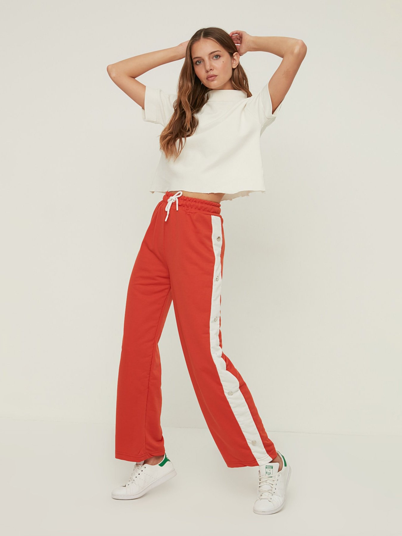 Штани спортивні Trendyol модель TWOAW22EA0547/Kiremit Фото