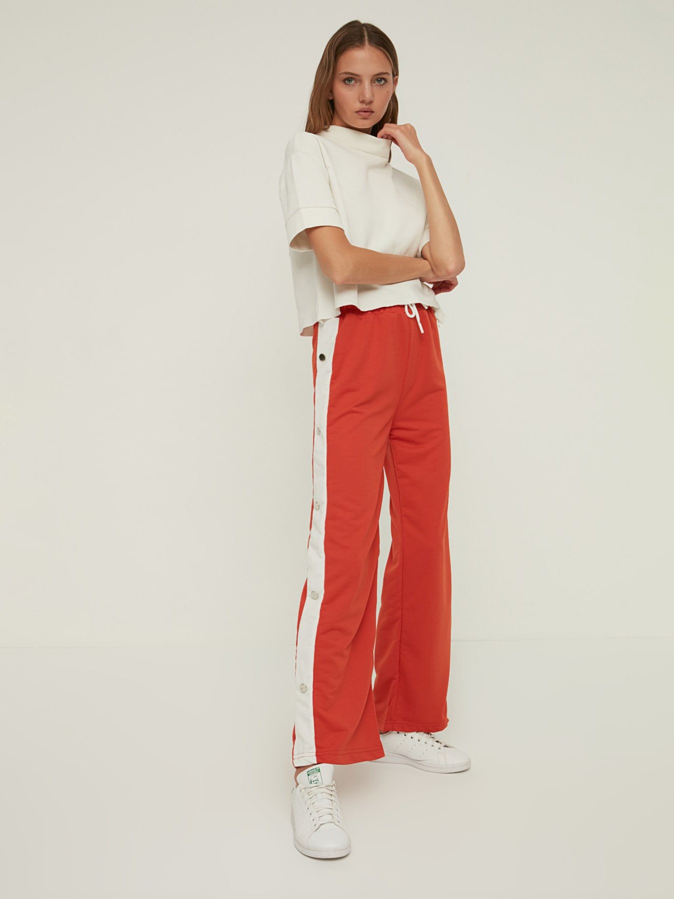 Штаны спортивные Trendyol модель TWOAW22EA0547/Kiremit Фото