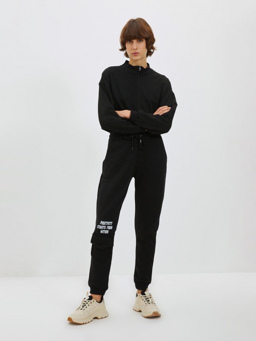 Штаны спортивные Trendyol модель TWOAW22EA0633/Siyah Фото