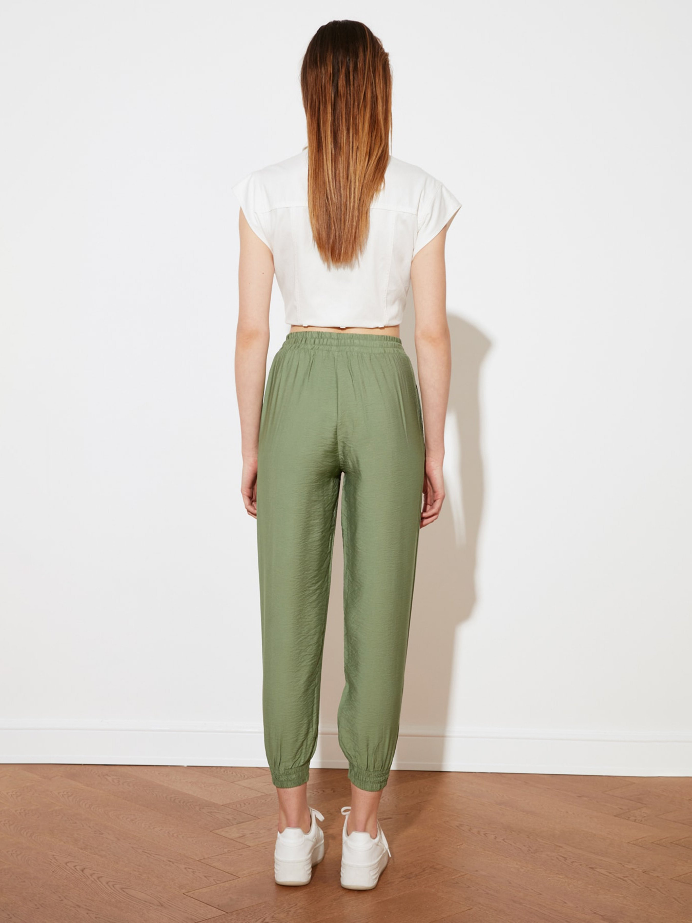 Джогери Trendyol модель TWOSS20PL0129/Yesil Джогери Trendyol модель TWOSS20PL0129/Yesil Фото