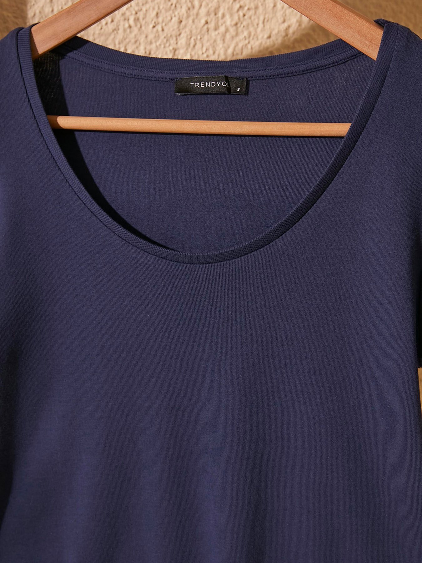 Футболка Trendyol модель TWOSS20TS0138/Lacivert Фото