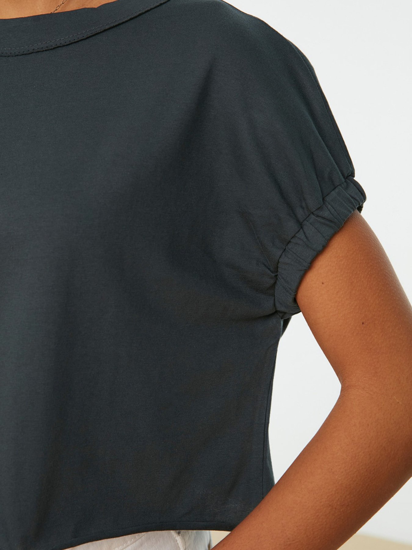 Футболка Trendyol модель TWOSS20TS1257/Antrasit Фото