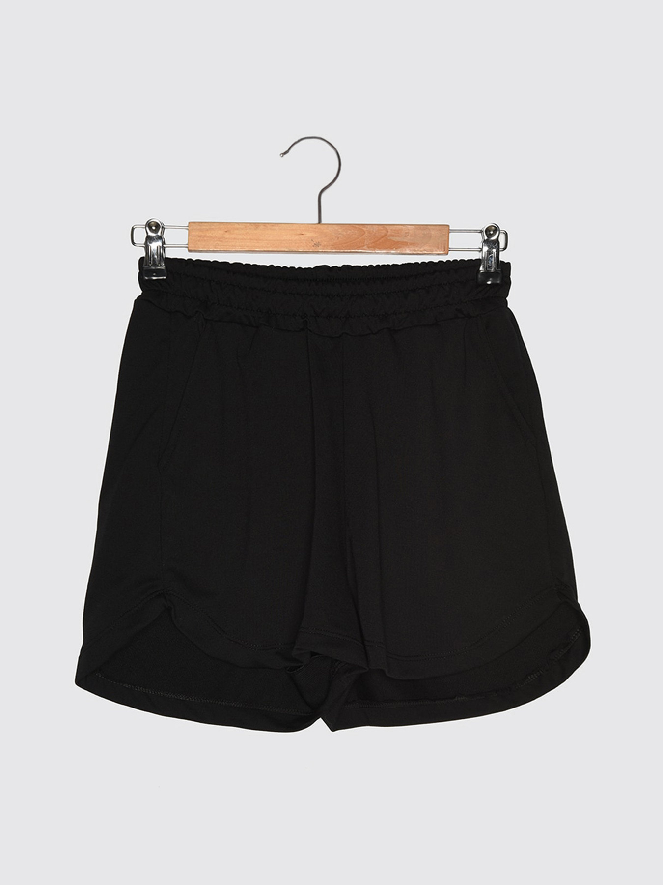 Шорты Trendyol модель TWOSS21SR0061/Siyah Фото