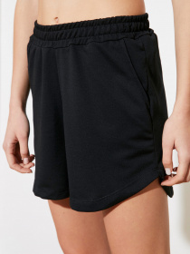 Повсякденні шорти Trendyol модель TWOSS21SR0061/Siyah Фото