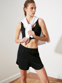 Повсякденні шорти Trendyol модель TWOSS21SR0061/Siyah Фото