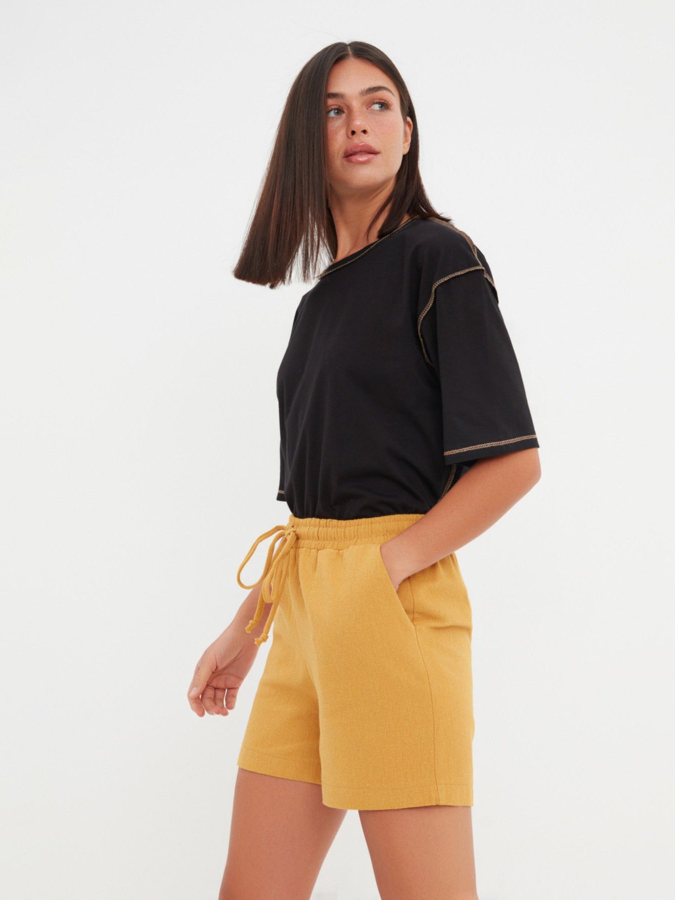 Шорти Trendyol модель TWOSS21SR0191/Hardal Фото