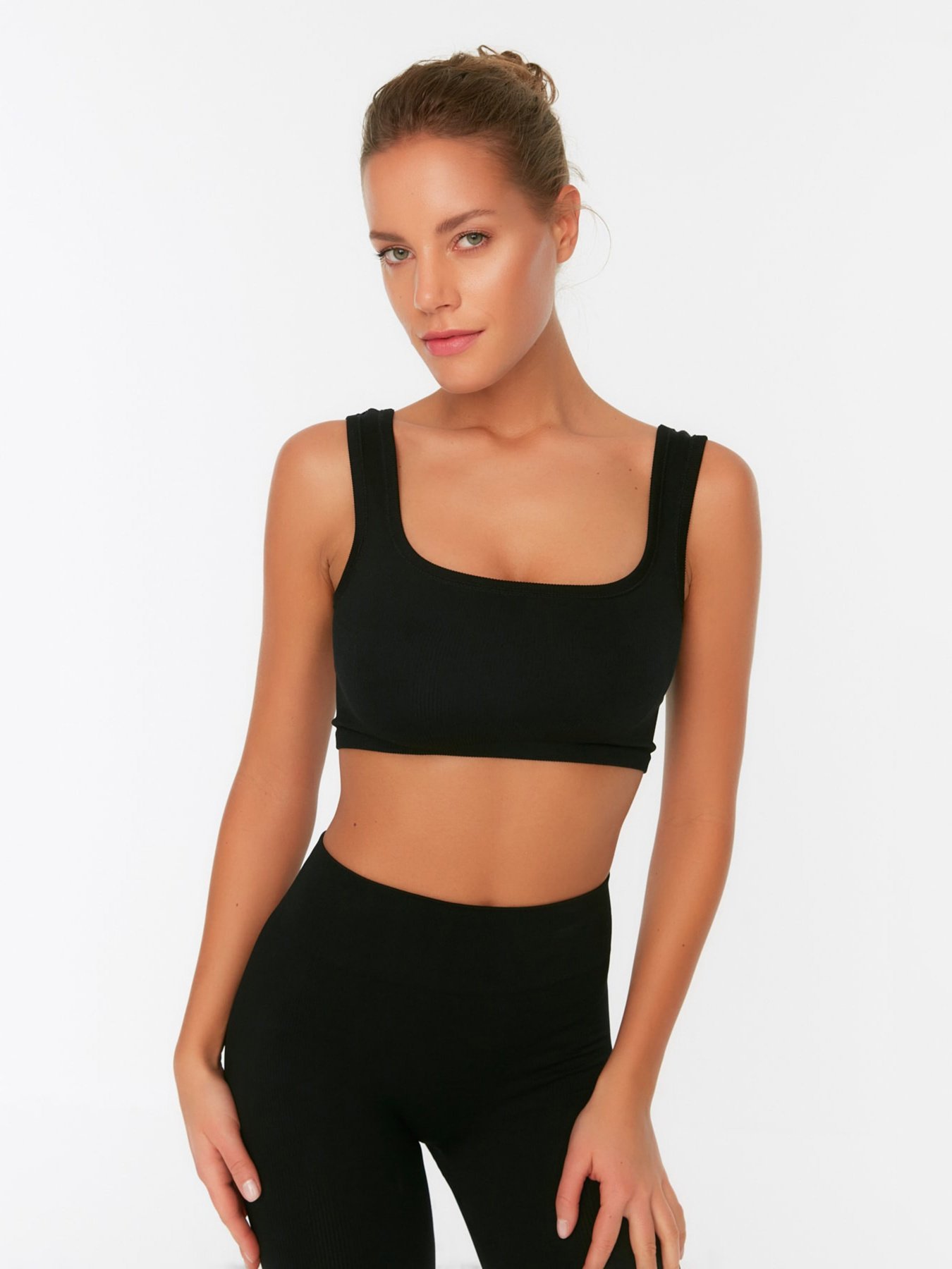 Топ спортивный Trendyol модель TWOSS21SS0008/Siyah Фото