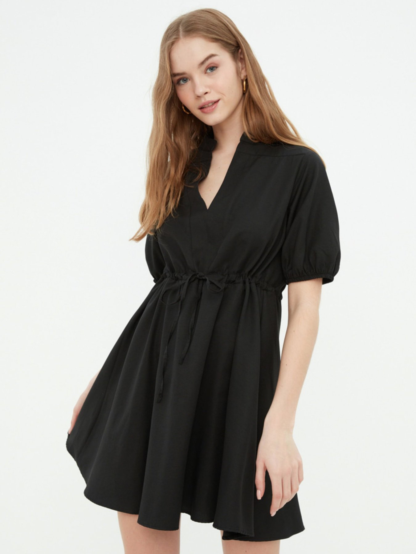 Платья Trendyol модель TWOSS22EL0774/Siyah Фото