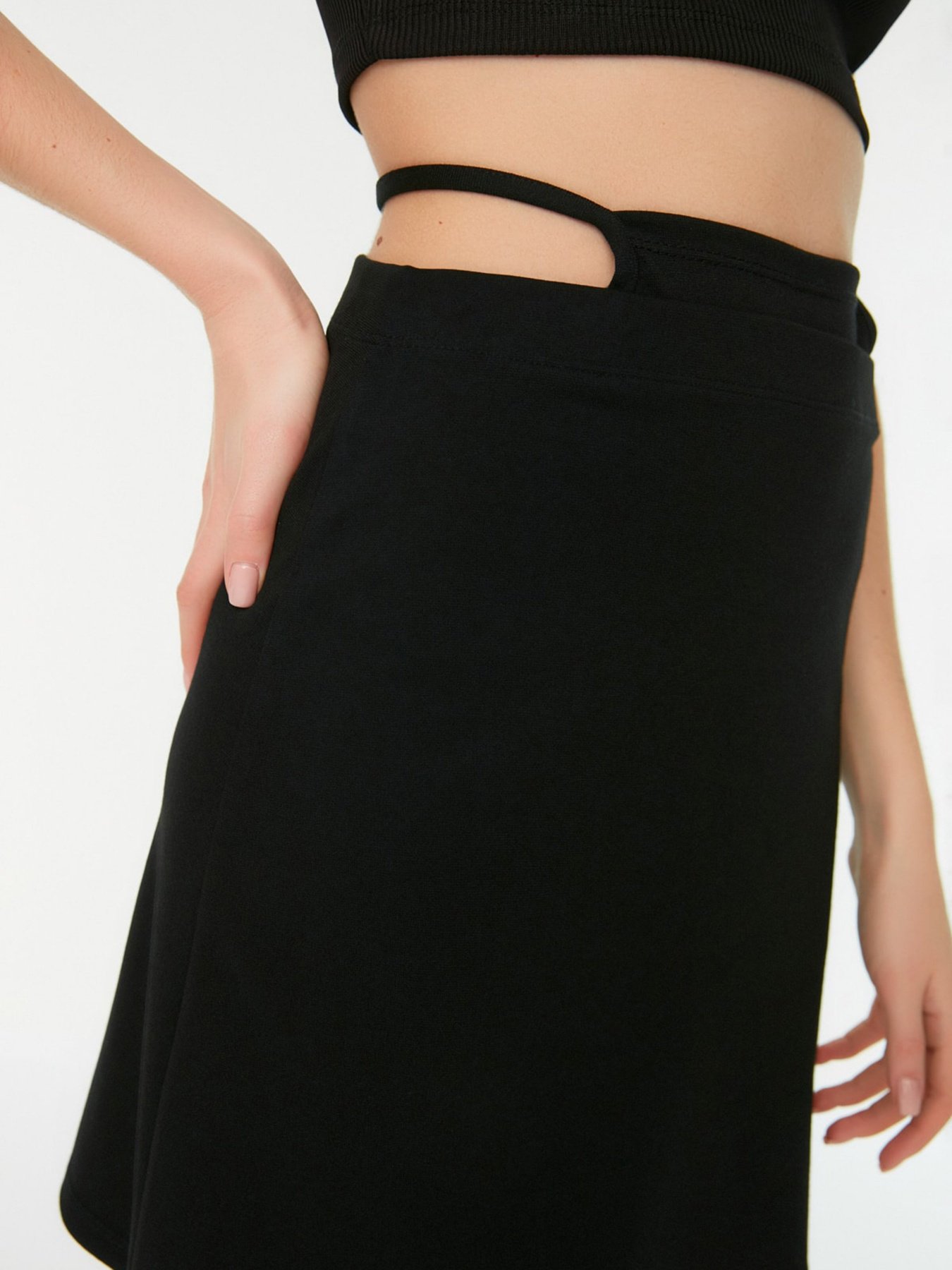 Спідниця міні Trendyol модель TWOSS22ET0129/Siyah Фото