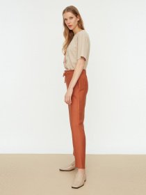 Повседневные штаны Trendyol модель TWOSS22PL0127/Kahverengi Повседневные штаны Trendyol модель TWOSS22PL0127/Kahverengi Фото