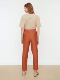 Повседневные штаны Trendyol модель TWOSS22PL0127/Kahverengi Повседневные штаны Trendyol модель TWOSS22PL0127/Kahverengi Фото