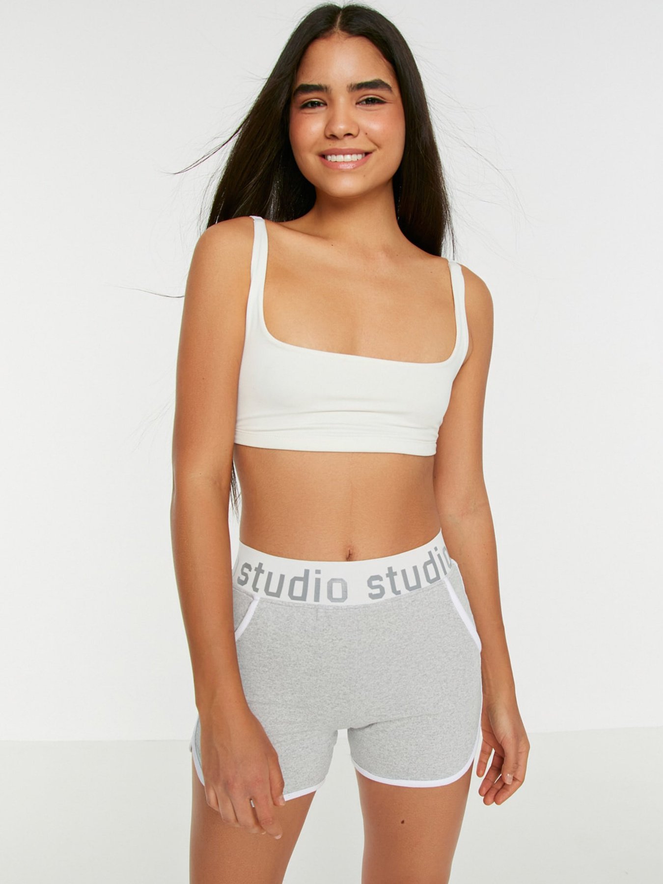 Шорты Trendyol модель TWOSS22SR00012/Gri Фото