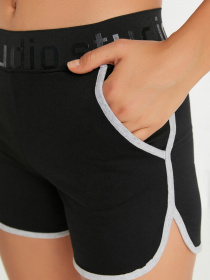 Шорти Trendyol модель TWOSS22SR00012/Siyah Фото