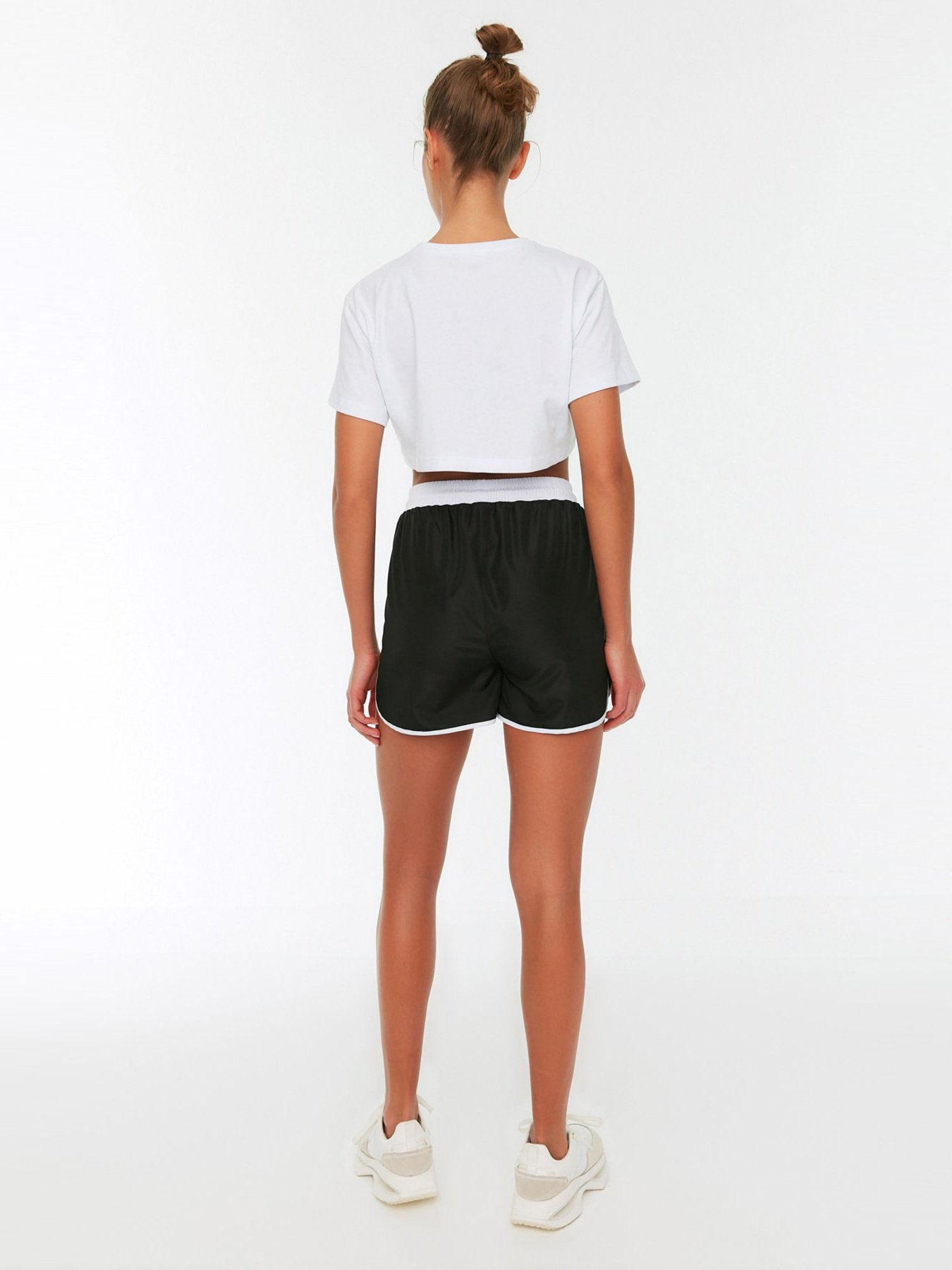 Шорти Trendyol модель TWOSS22SR00103/Siyah Фото