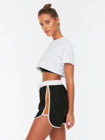 Шорти Trendyol модель TWOSS22SR00103/Siyah Фото