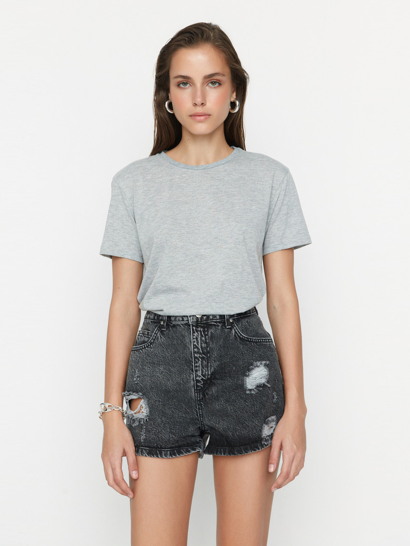 Шорты джинсовые Trendyol модель TWOSS22SR00116/Siyah Фото