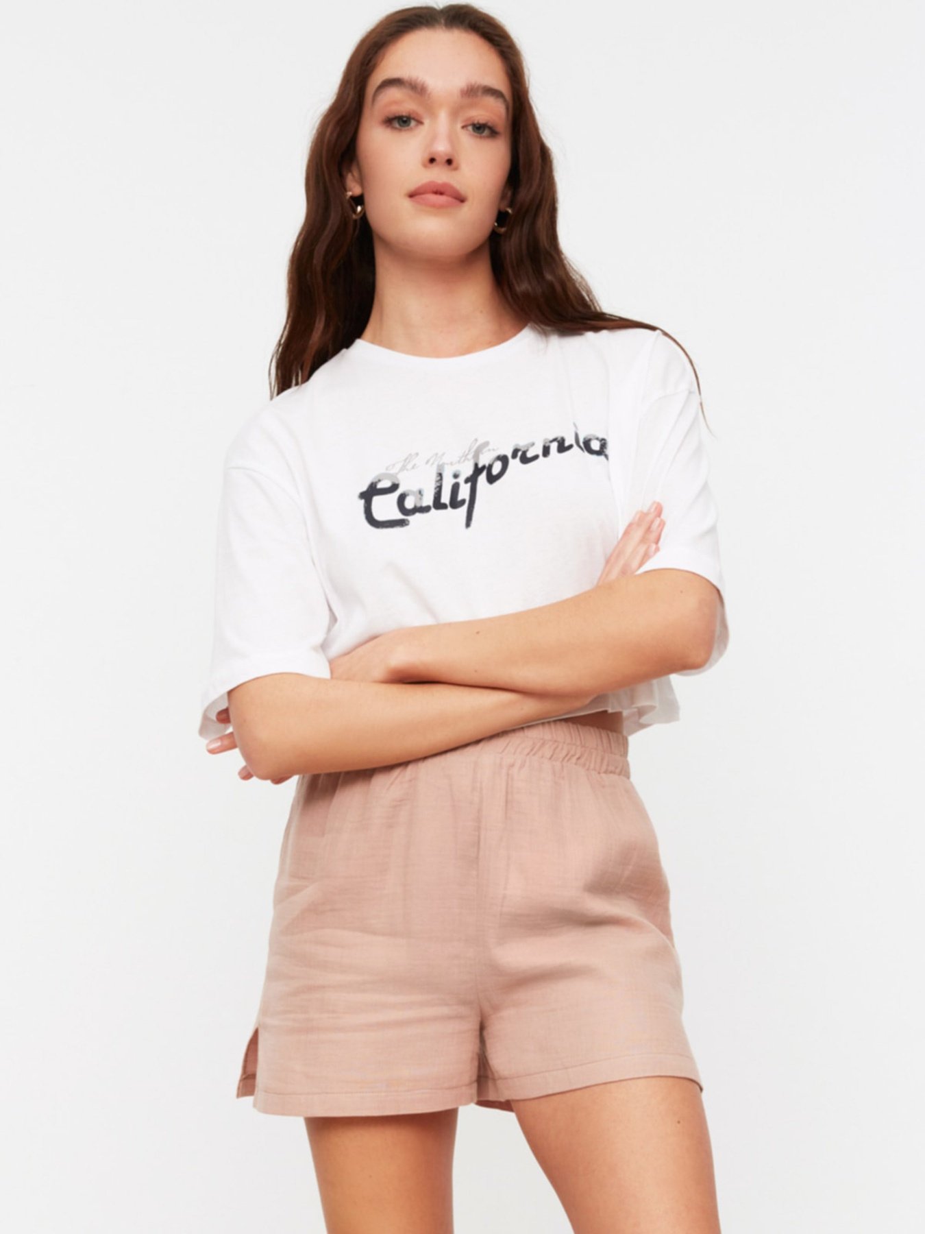 Шорти Trendyol модель TWOSS22SR0027/Bej Фото