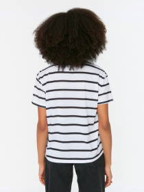 Футболка Trendyol модель TWOSS22TS0665/Siyah Фото