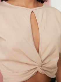 Футболка Trendyol модель TWOSS22TS1020/Bej Фото
