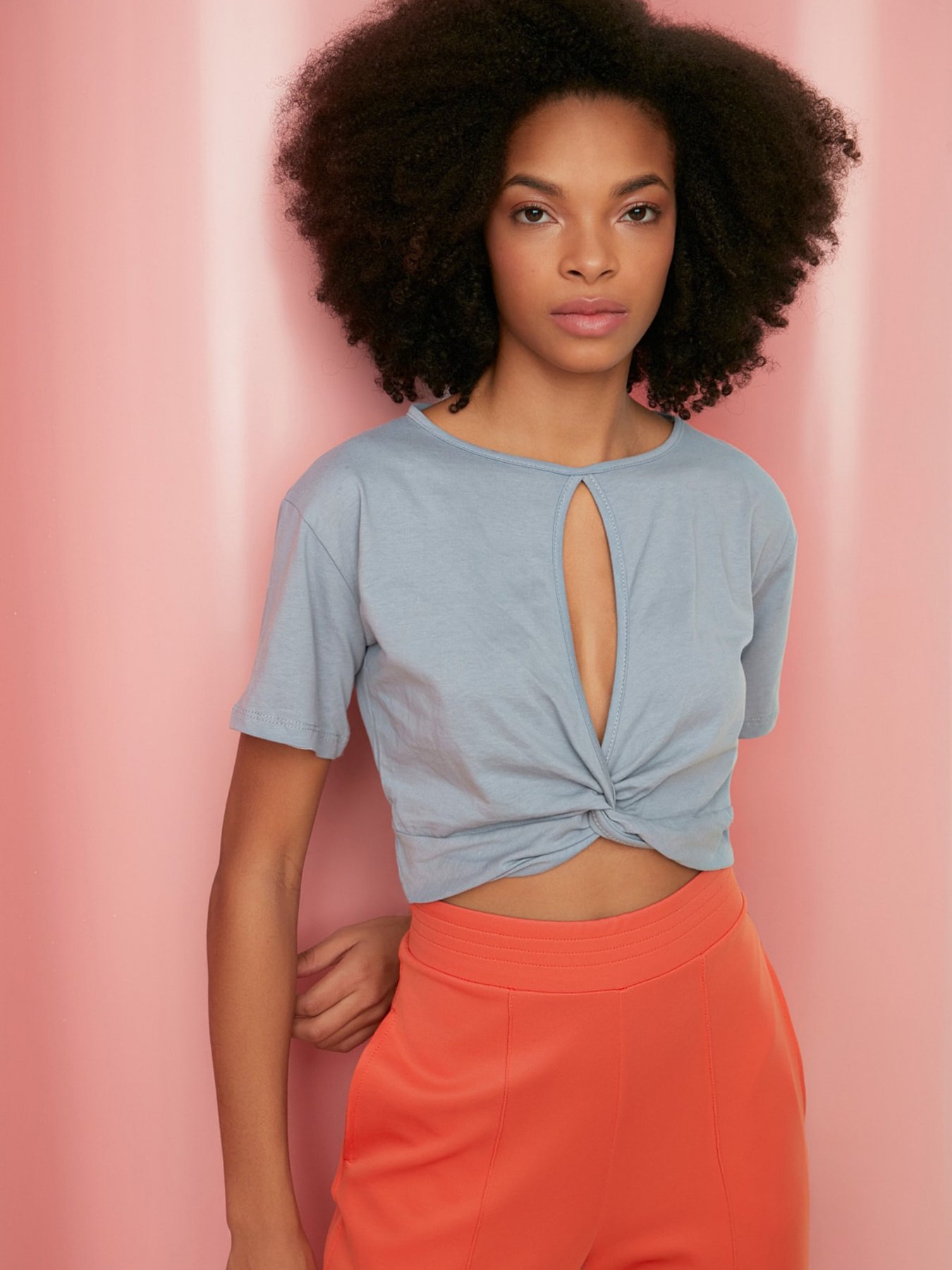 Футболка Trendyol модель TWOSS22TS1020/Gri Фото